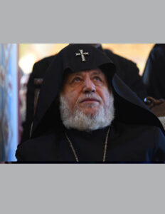 Աշխարհի վերջն եկել է. «գիժ» Գրիգորի տղան էլ կաթողիկոս դարձավ